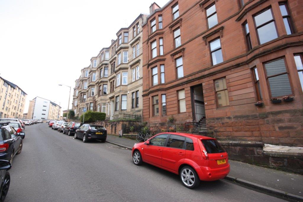 Flat 2/1, 91 Oban Drive, Glasgow, G20 6AB