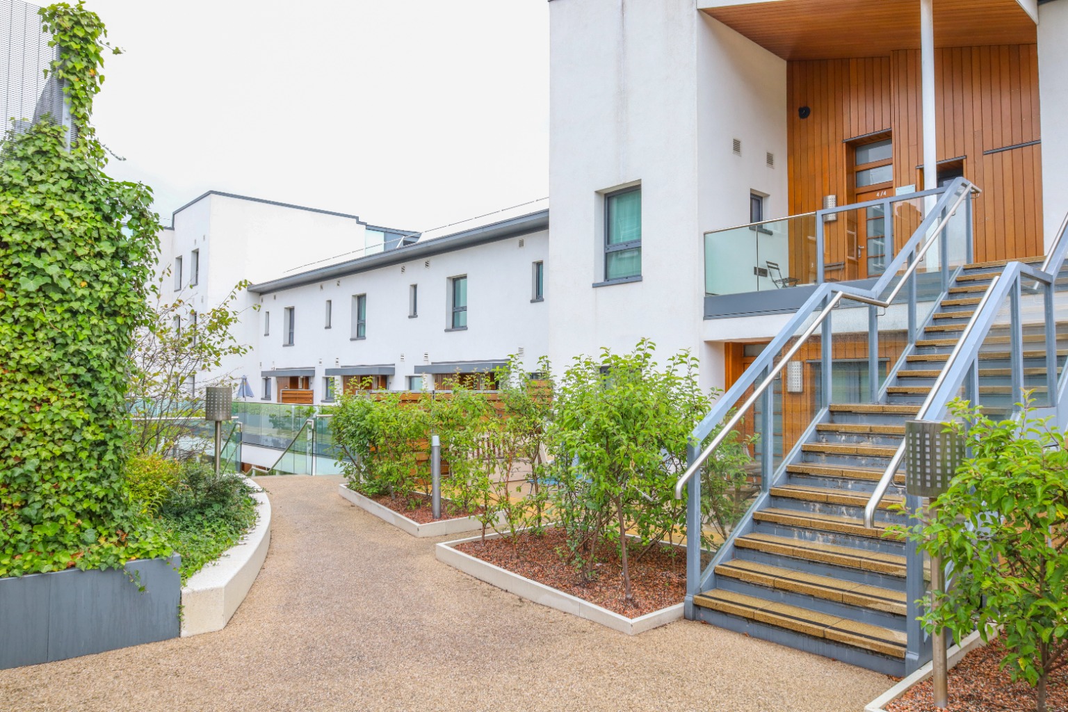 Flat 3/6, 7 Bath Street, Glasgow, G2 1HY