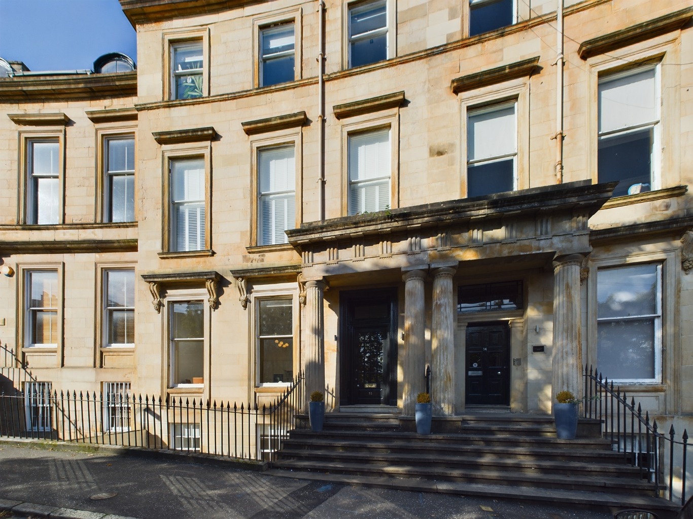 Flat 2, 15 Lynedoch Crescent, Glasgow, G3 6EQ