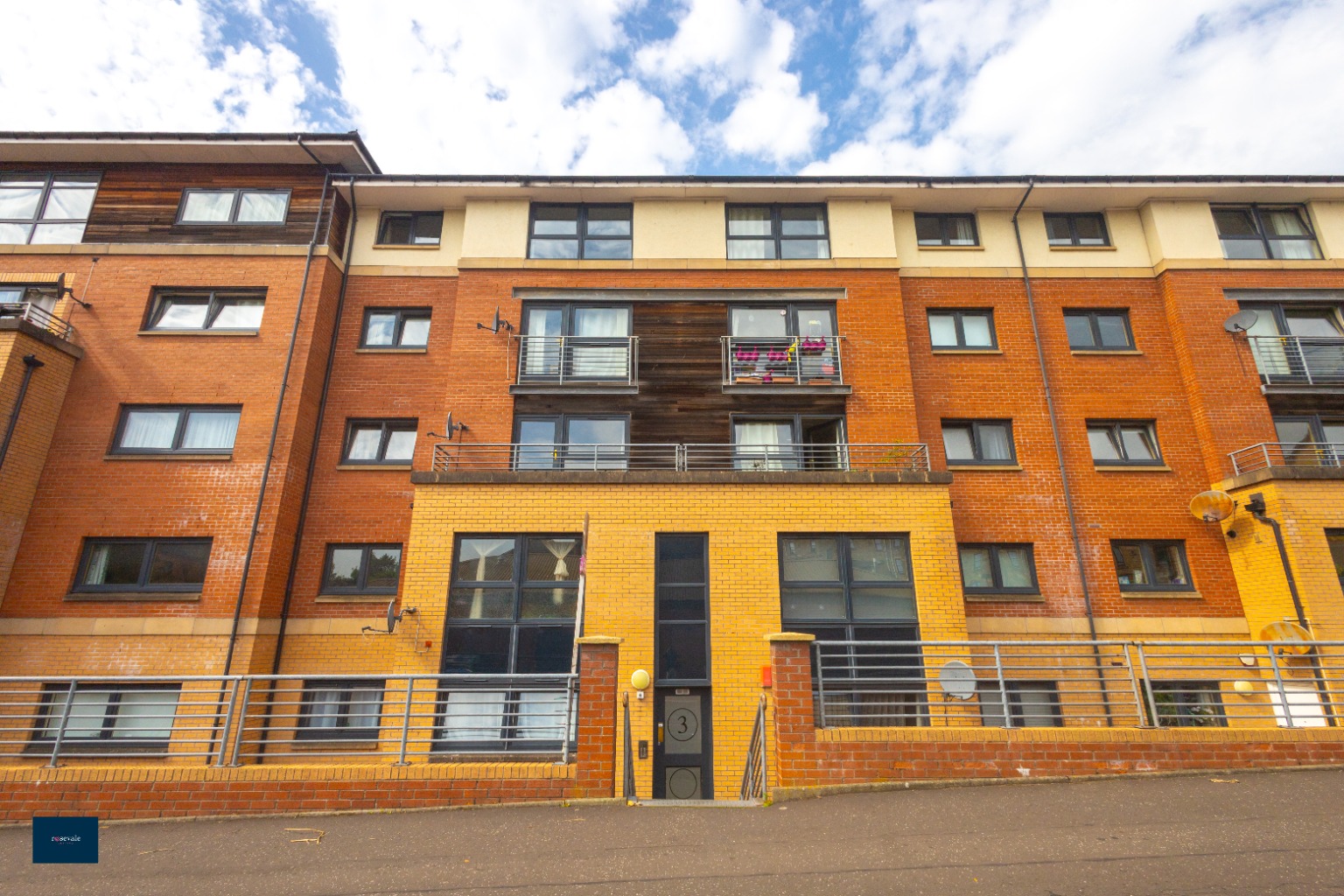 Flat 2/2 3 Lymburn Street, Glasgow, G3 8PD