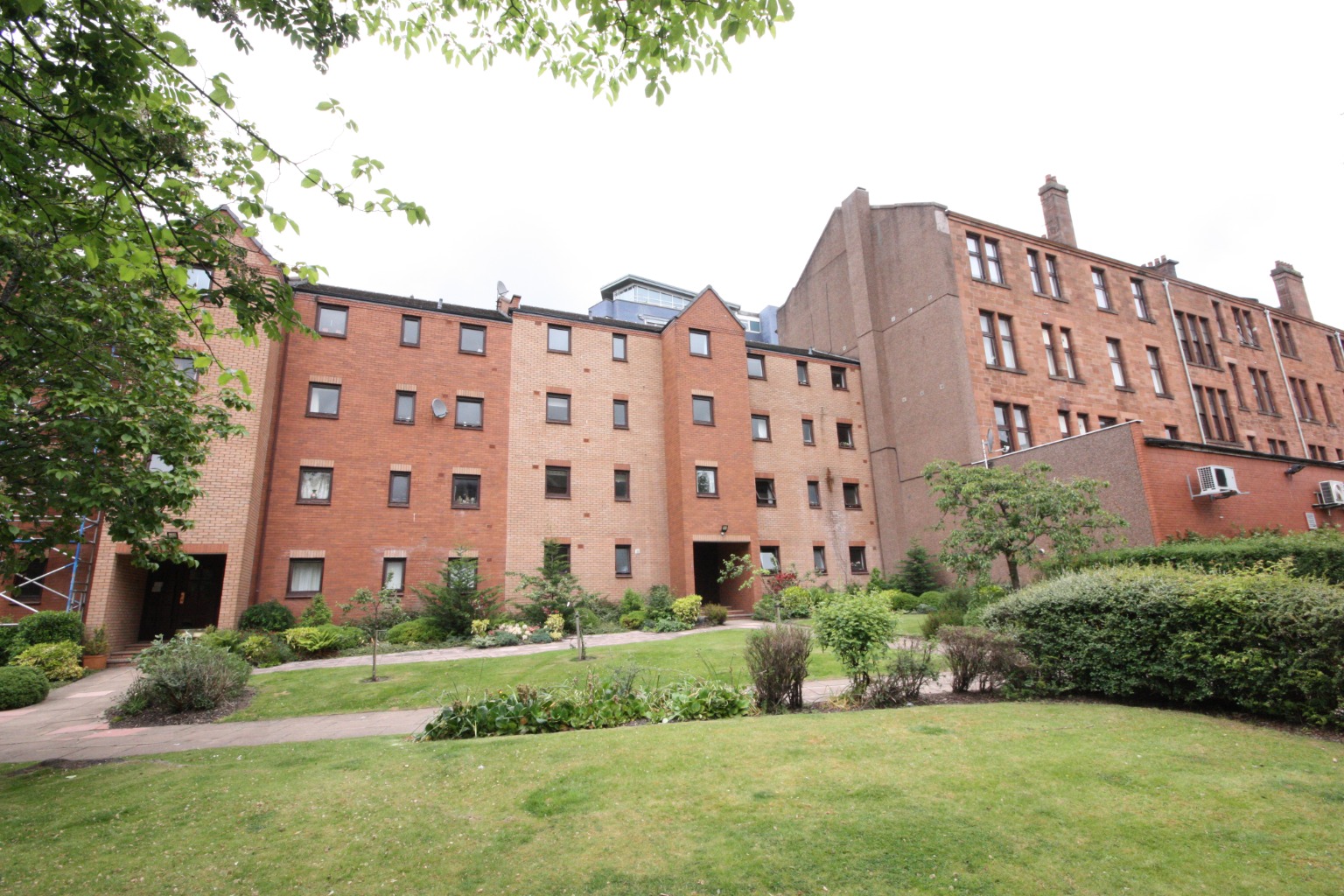 Flat 3/2, 9 Albion Gate, Glasgow G1 1HE